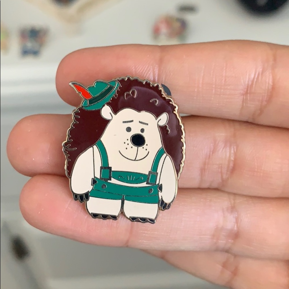 Disney pin (Toy Story hedgehog, Pricklepants)
